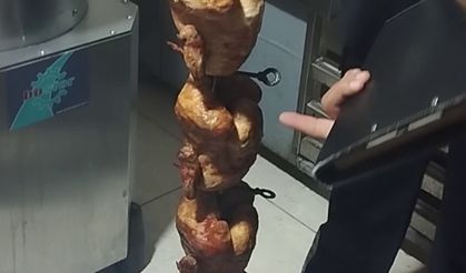Restoran denetiminde mide bulandıran görüntüler! Müşterilere sunulacak tavukların hali şoke etti