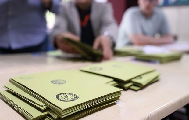 Siyasette dengeleri değiştiren anket: Hangi parti kaç milletvekili çıkarıyor?