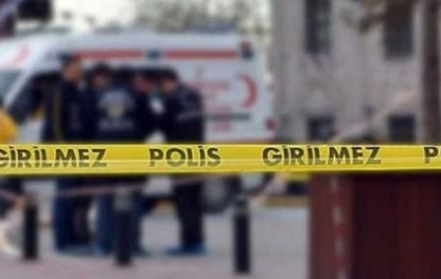 Kaldırımda yürürken kabusu yaşadı: Talihsiz kadın kocası tarafından bıçaklandı!