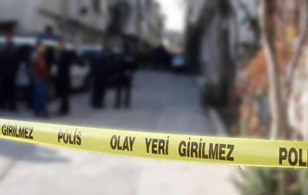 İşe gitmeyince arkadaşları şüphelendi: Doğal gaz borusuna asılı halde bulundu!