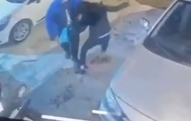 Muğla'da kan donduran olay: Boşanma aşamasındaki eşini defalarca bıçakladı!