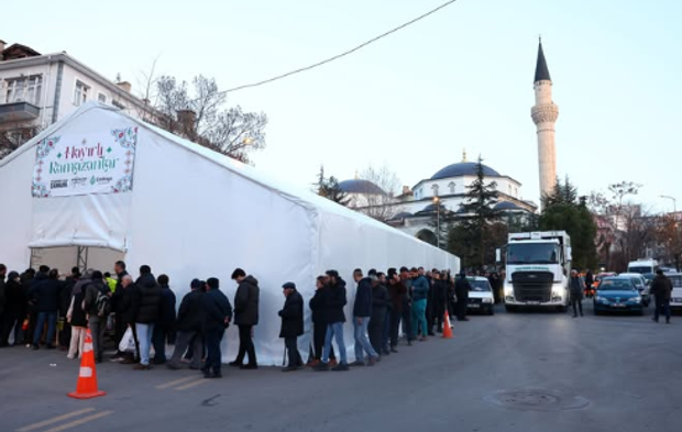 Ankara'da ücretsiz iftar çadırları nerede verilecek? Ankara iftar çadır adresleri