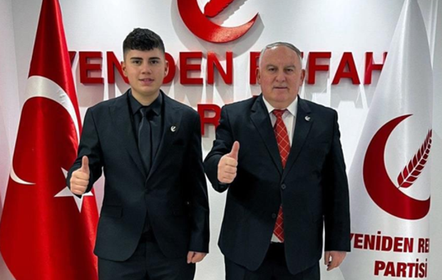 YRP'li genç siyasetçi Utku Konak bıçaklı saldırının kurbanı oldu!
