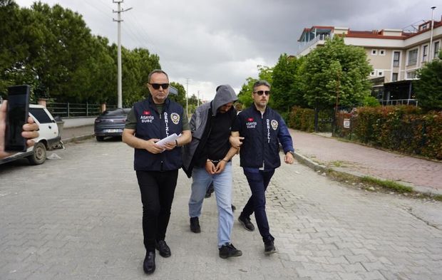 10 yıl sonra cinayeti itiraf etti: "Arabada öldürdüm, boş araziye gömdüm"