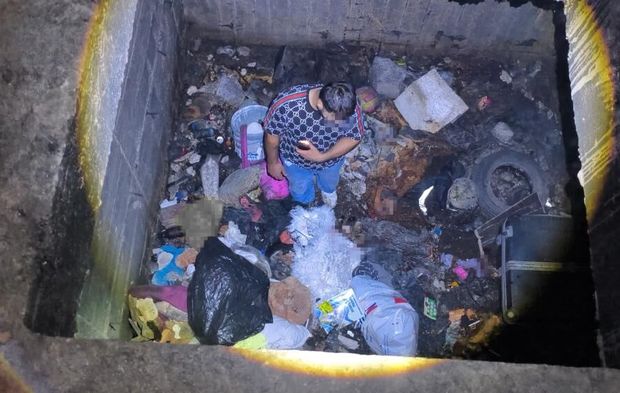 Tuvaletini yapmak için inşaata girdi, yaptığına pişman oldu! 4 metrelik kuyuya düştü