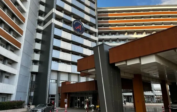 Akdeniz Üniversitesi’nde dolandırıcılık iddiası: Doktorları 225 milyon TL dolandırdı