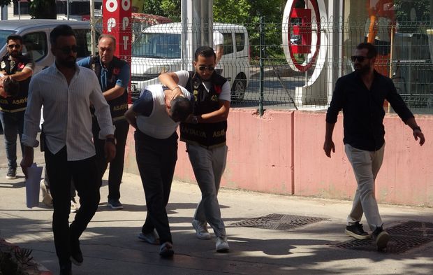 Antalya'da peruklu cinayet:  Kendini gizleyerek dehşet saçtı!