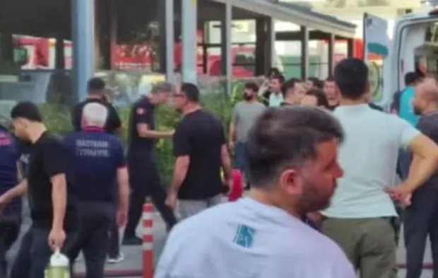 Batman'da spor salonunda yangın faciası: 30 kişi mahsur kaldı 2 kişi öldü, 9 yaralı