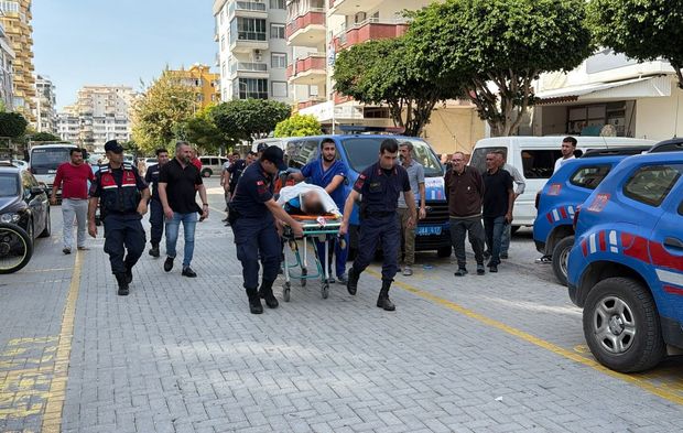 Alanya’da kız kardeşini balkondan atan kişi hayatına son verdi