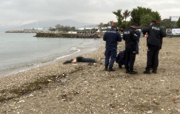 Sahilde korkutan manzara! Kıyıya erkek cesedi vurdu: Üzerinden çıkan not dikkat çekti