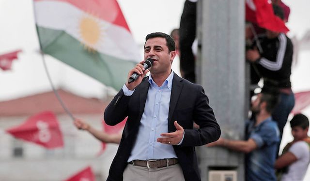 Selahattin Demirtaş'tan dikkat çeken çıkış: "Cezaevinde olduğum sürece..."