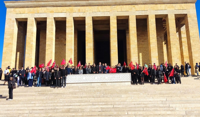 Gazi’nin çocukları Atatürk’ün izinde bir gün geçirdi