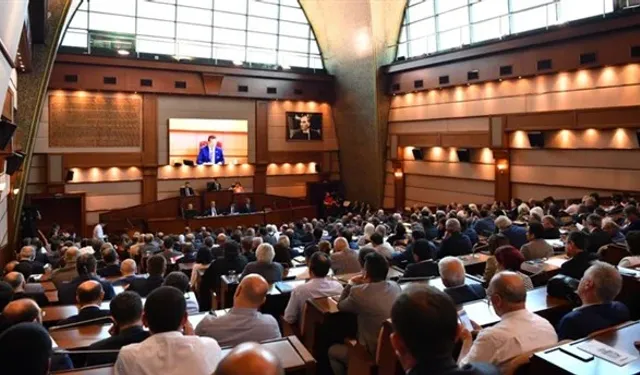 İBB Meclisi'nde konser harcamaları gündemde: İbre AK Parti'ye döndü!