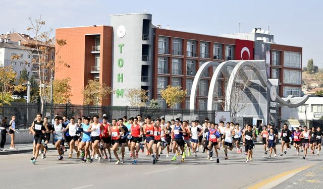 Atatürk’ün anısına büyük koşu: 691 sporcu Ankara'da yarıştı