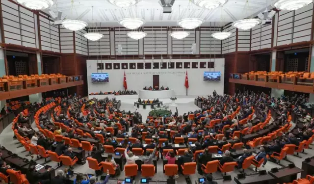 TBMM'de Başkanlık Divanı ve komisyon üyeleri yenilendi!