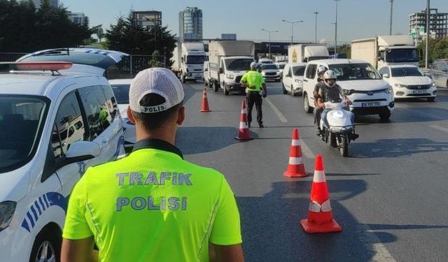 Trafik denetimlerinde bir haftada 2.9 milyon araç kontrol edildi