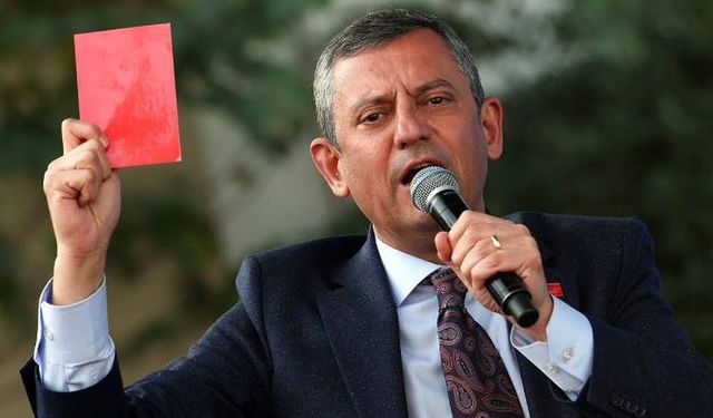 Manavgat'taki rüşvet skandalına Özel'den çarpıcı açıklama: "Başımın üzerinden kaynar sular döküldü"