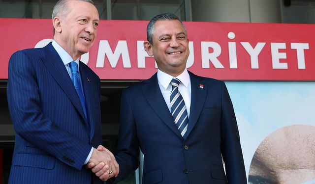 CHP lideri Özel'den, Yunanların Erdoğan'ı hedef alan paylaşımına sert tepki: "Orada dur!"