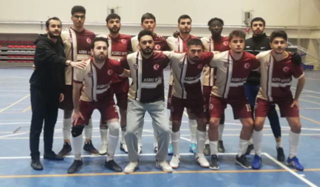 Ankara Sosyal Bilimler Üniversitesi Futsal Takımı'ndan farklı galibiyet!