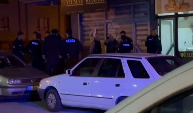 Ankara’da korkunç olay:  Tartıştığı eşini boğazından bıçakladı!