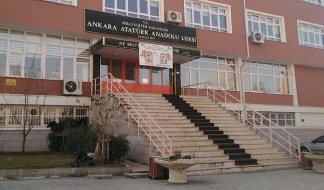 Ankara'nın meşhur lisesinde inanılmaz olay! Müdür yardımcısının fotoğrafları...