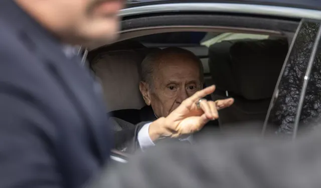 Bahçeli’den “CHP’ye Kayyum” İddialarına Sert Yanıt!