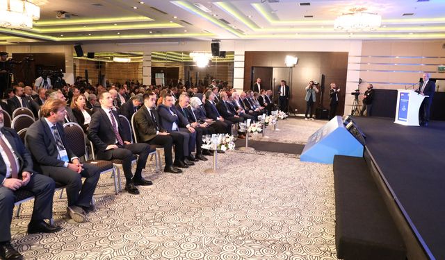 Güçlü Medya Bilinçli Toplum Zirvesi Başkent Ankara'da başladı