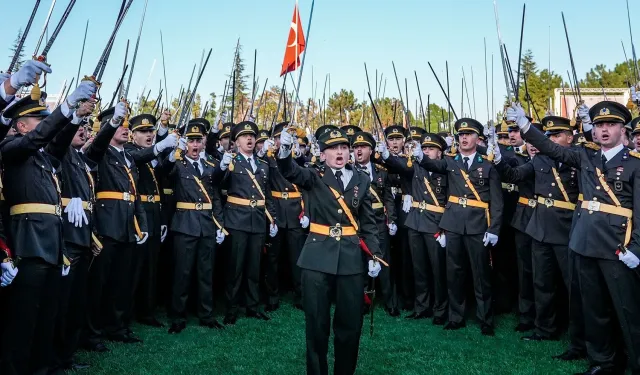 TSK’dan ihraç dilen Ebru Eroğlu’na mahkemeden ret!