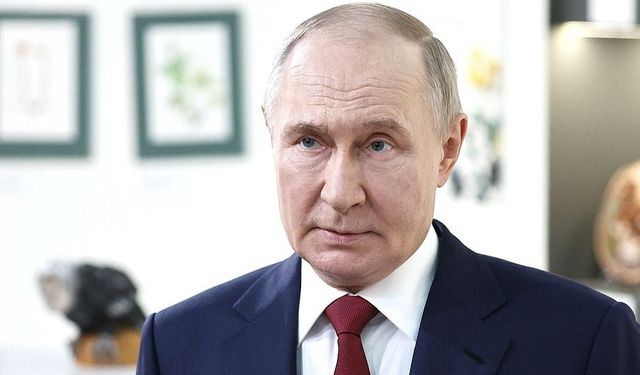 Donald Trump ve Putin telefonda görüştü