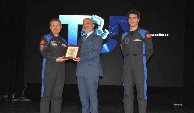 Türkiye’nin ilk astronotları gençlerle Kuzey Kıbrıs’ta buluştu