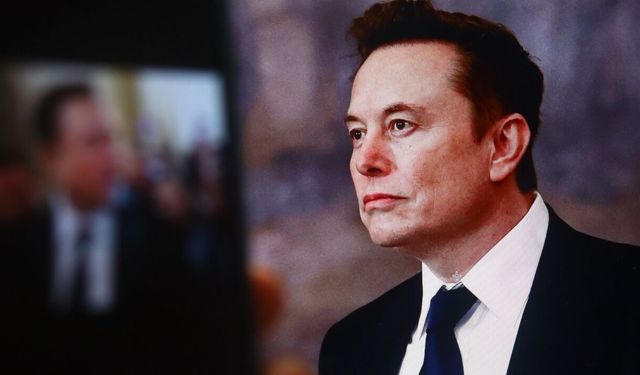 Elon Musk’tan SpaceX hamlesi! Dünyanın ilk trilyoneri oldu