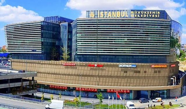 3809 sayfalık İBB iddianamesinde şok detay: Rolls Royce ve villa trafiği ortaya saçıldı