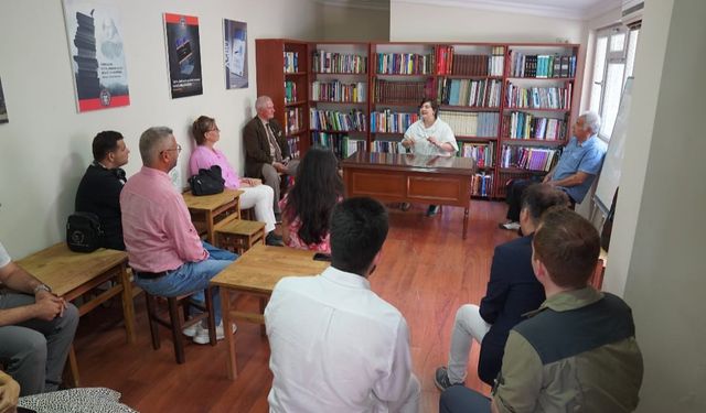 ASBÜ'den yerel yönetimlere ilham: Yaratıcı kent vizyonu tartışıldı