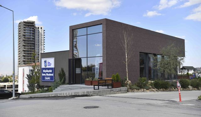 Genç Akademi Çayyolu, başkentli gençlerin yeni buluşma noktası oldu