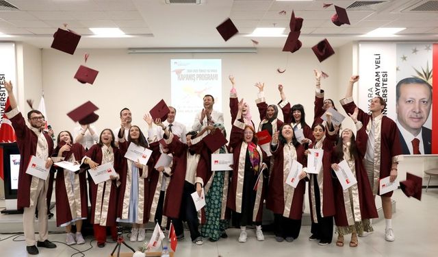 Ankara Hacı Bayram Veli Üniversitesi'nde Türkçe Yaz Okulu coşkuyla sona erdi