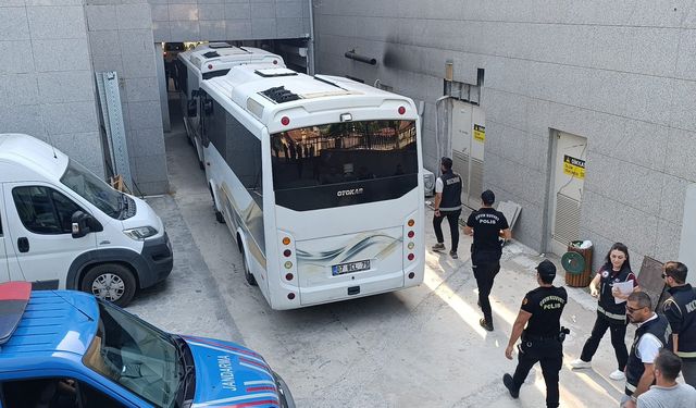 Manavgat Belediyesi’ne rüşvet operasyonu büyüyor: Gözaltı Sayısı 42’ye yükseldi, Başkan Kara ve yardımcıları adliyede