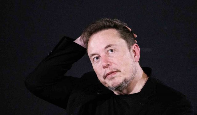 Elon Musk’tan Grok açıklaması: "Kullanıcı yönlendirmelerine fazla uyumlu"