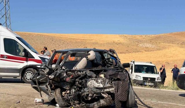 Polatlı’da Korkunç Kaza: Kafa Kafaya Çarpışan Araçlarda 1 Kadın Hayatını Kaybetti, 4 Yaralı