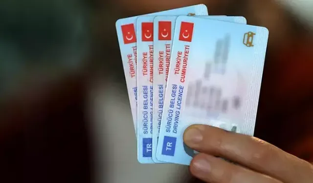 Ehliyet yenileme süresi uzatıldı mı? 2025 ehliyet yenileme son gün ne zaman, cezası ne kadar? İşte tüm detaylar