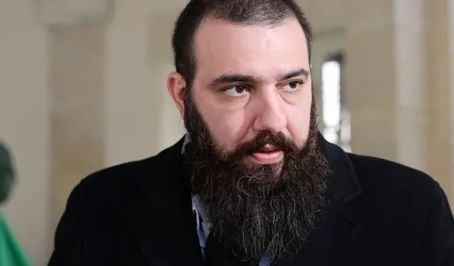 Abdülhamid Kayıhan Osmanoğlu kimdir?  Abdülhamid Kayıhan kaç yaşında?