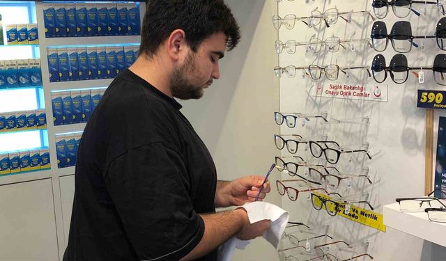 Sahte gözlükler göz sağlığını nasıl tehdit ediyor? Bakanlık onayı gerekli mi?
