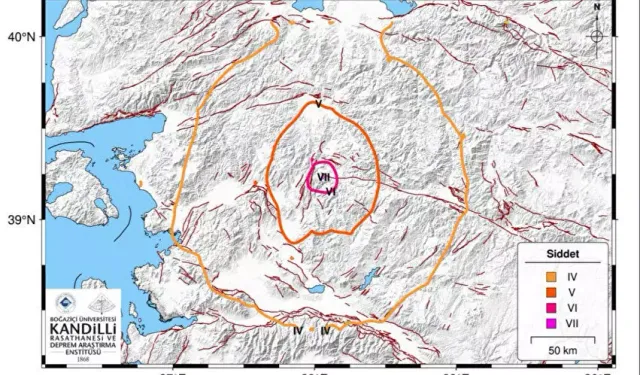 Son dakika deprem: Balıkesir'de deprem oldu.. İzmir'de hissedildi!