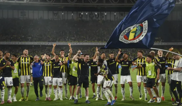 Avrupa basını hayran kaldı: Sarı-Lacivertliler Feyenoord’u sildi süpürdü!