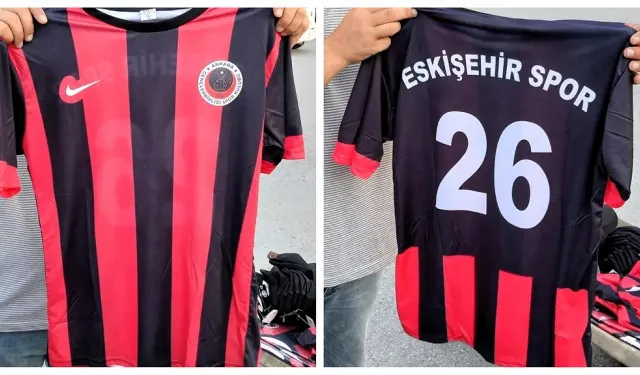 Kırmızı-Karalı taraftar üretim hatası Gençlerbirliği/Eskişehirspor formasıyla ikilem yaşadı