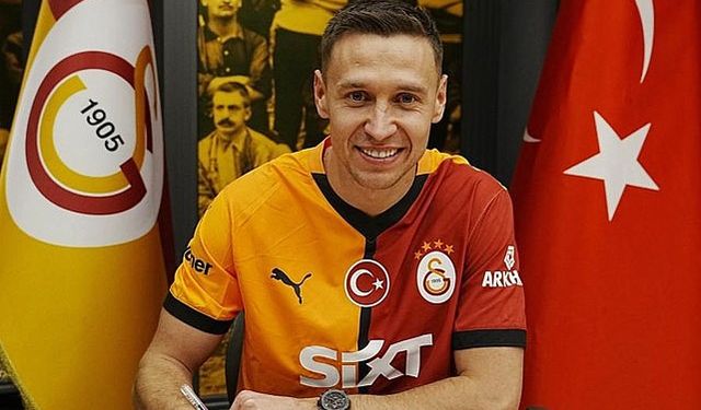 Galatasaray'dan resmi açıklama: Frankowski Rennes'e gitti!