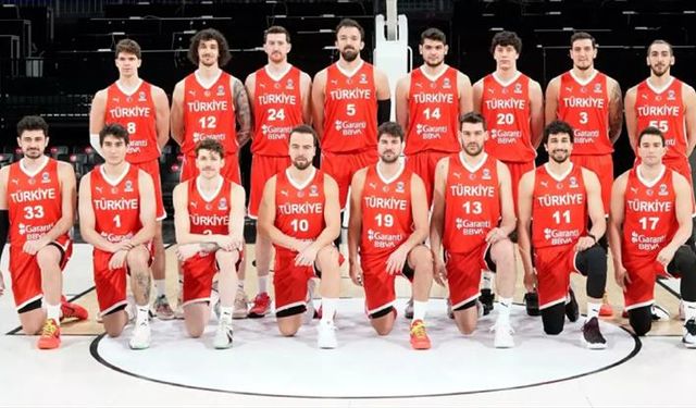 12 Dev Adam destan yazdı: Türkiye EuroBasket 2025 finalinde!
