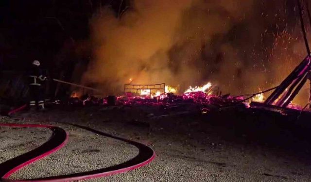 Amasya’da ev yangınında dehşet! Tüp bomba gibi patladı