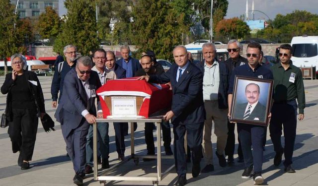 Eski Bakan Güner Ankara’da son yolculuğuna uğurlandı