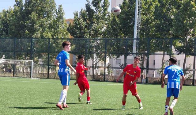 Kayserispor U15, Sincan Belediye Ankaraspor’u 8-0 mağlup etti
