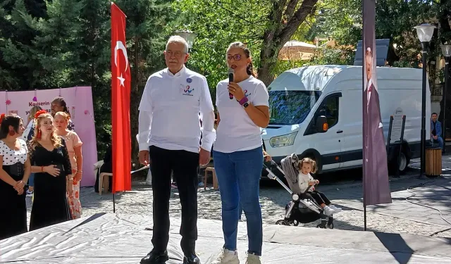 Kuğulupark’ta “Jinekolojik Kanserler Farkındalık Günü” etkinliği düzenlendi